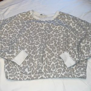 Cheetah print sweatshirt